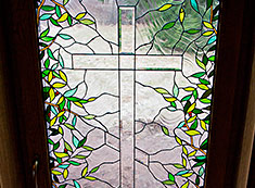 Окно в храме