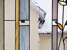 фрагмент витражного окна